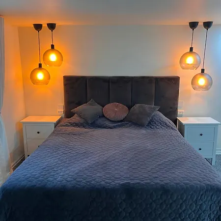 House Apartment *