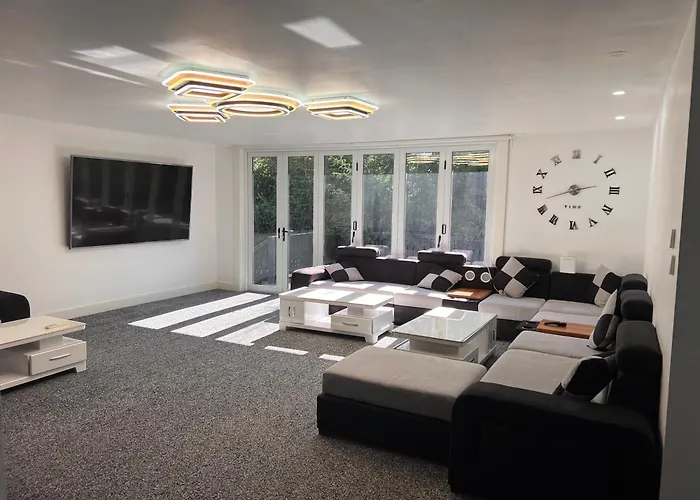 House Διαμέρισμα *