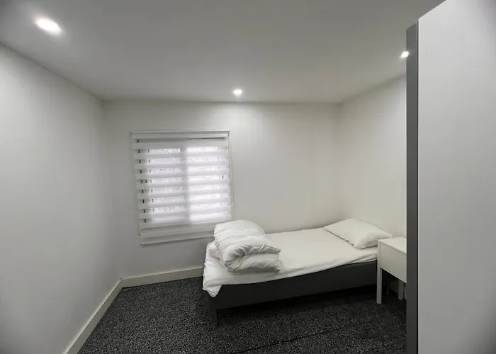 Apartment House *